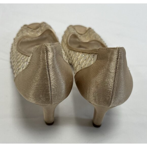 Sexy Women's Size 8 Cream/Sheer/Jewels Peep Toe Pumps 🤩 - Picture 3 of 11